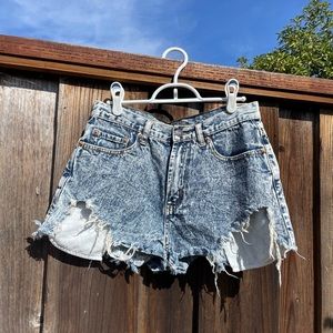 Distressed high waisted shorts